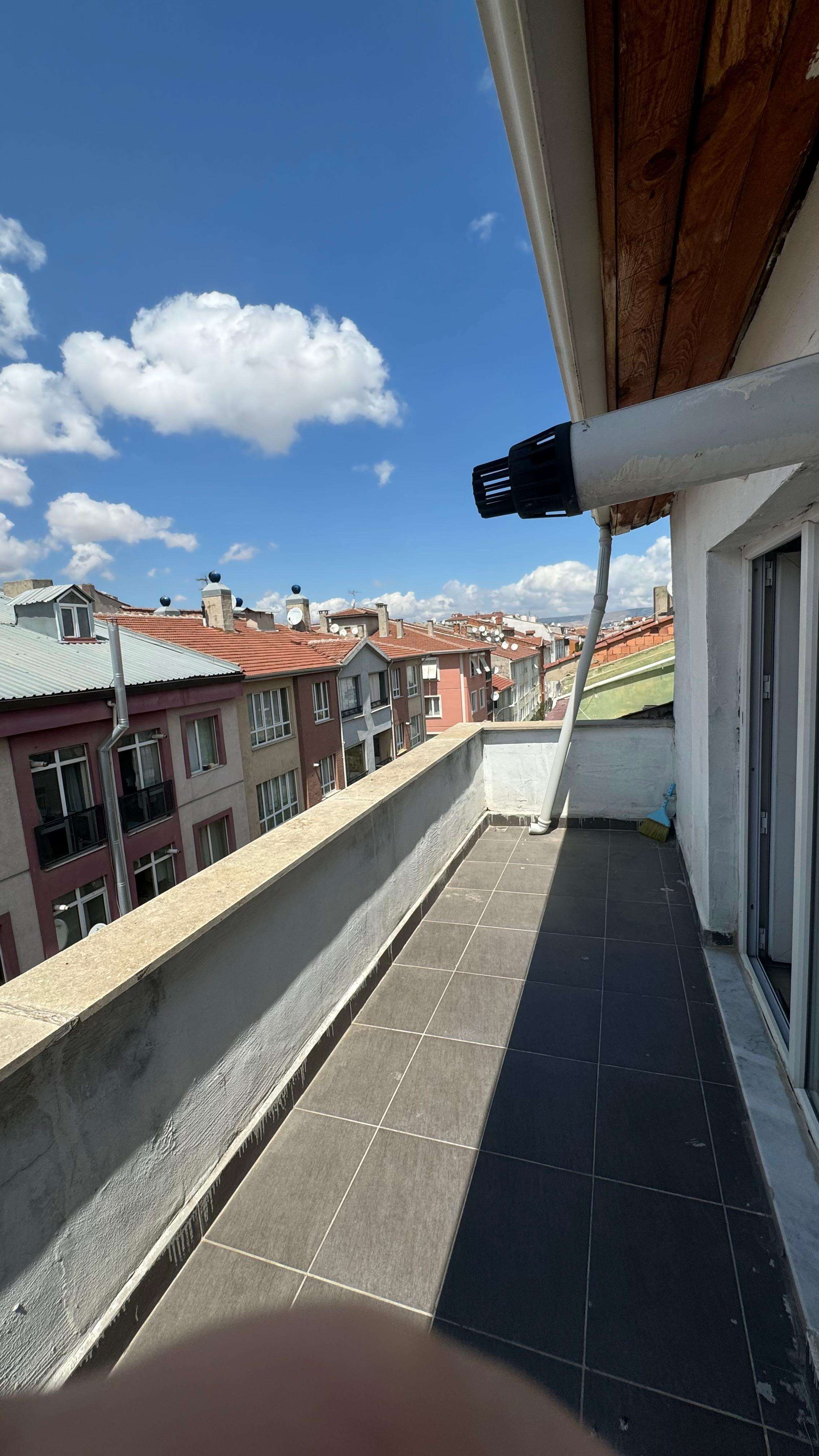 Monalisa Kız Apart - 3